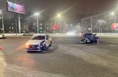 Молодой воронежец на Mercedes-Benz влетел в отечественную легковушку