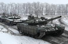 В России на 15 полигонах ЮВО начались учения с применением бронетехники, ракет и артиллерии