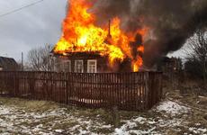 В сильном пожаре под Таганрогом пострадал мужчина