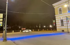 "Ленсвет" запустил в центре Петербурга экспериментальную подсветку для пешеходного перехода