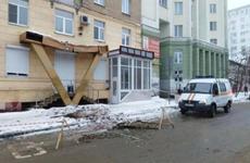 После падения двух балконов с жилого дома в Воронеже завели уголовное дело