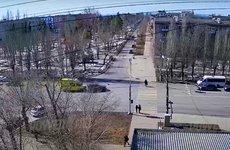 В Волгограде разыскивают водителя, сбившего пенсионерку на тротуаре