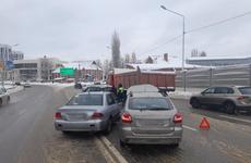 Два человека пострадали в лобовом столкновении под Воронежем
