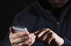 Под Волжским пенсионерка заплатила свыше 4 тысяч мошенникам за обычный секатор