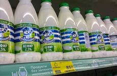 «Картинка из позднего СССР»: волгоградский эксперт призвал торговые сети вернуться в реальность в отношении молочной продукции