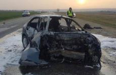 На Ставрополье водитель иномарки сгорел в автомобиле