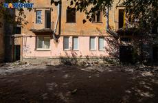 Волгоградке выплатят полмиллиона рублей за рухнувший со 2 этажа балкон