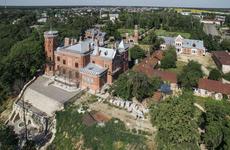 Еще 250 млн рублей решили вложить в ремонт дворца Ольденбургских под Воронежем