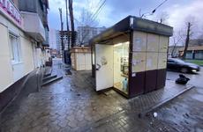 В Воронеже задержали мужчину, ударившего ножом продавщицу павильона за отказ отдать ему выручку В Воронеже задержали мужчину, ударившего ножом продавщицу павильона за отказ отдать ему выручку