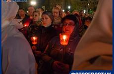 Губернатор Бочаров встретил Пасху с сотнями волгоградцев в соборе Александра Невского