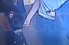 Видео, где полицейскому что-то кладут в карман, заинтересовались в воронежском ГУ МВД