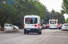 Автоледи сбила ребенка на самокате на пешеходном переходе в Волжском