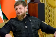 Кадыров показал, как более 250 украинских морпехов сдались российским военным в Мариуполе