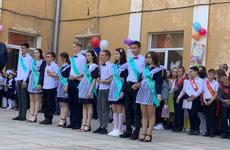 В Волгограде в средней школе № 92 прозвенел последний звонок