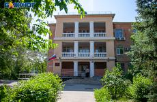 Певец и официанты: в Волжском трое работников Bed cafe грабили посетителей