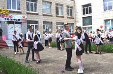 Волжские выпускники отплясали на «Последнем звонке» в парке ВГС