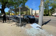 Под Воронежем парень и девушка пострадали при лобовом столкновении BMW и Skoda