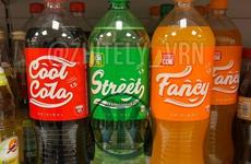 Дистрибьютор Coca-Cola прекращает производство и продажу напитка в России