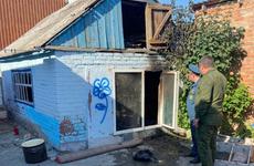 Два малолетних ребенка погибли при пожаре в хозпостройке в Ростовской области 17 июня