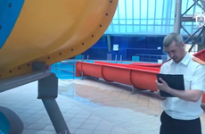 Двое инструкторов-спасателей аквапарка в Волжском задержаны в связи с гибелью 13-летнего мальчика