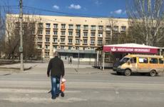 «Проходят круги ада, чтобы взять талон», - волжанин о поликлинике № 2